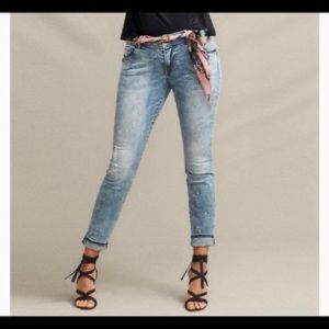 Gently Worn Cabi Spring 19 Cinch Skinny Jean sz 4